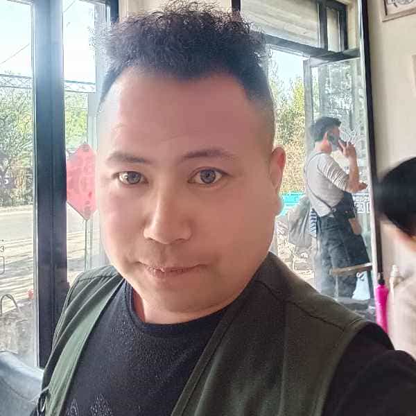 35岁岁山东单身帅哥 - 眉山吉缘网
