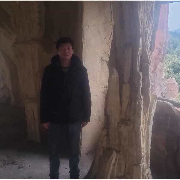 36岁岁湖北单身帅哥 - 眉山吉缘网