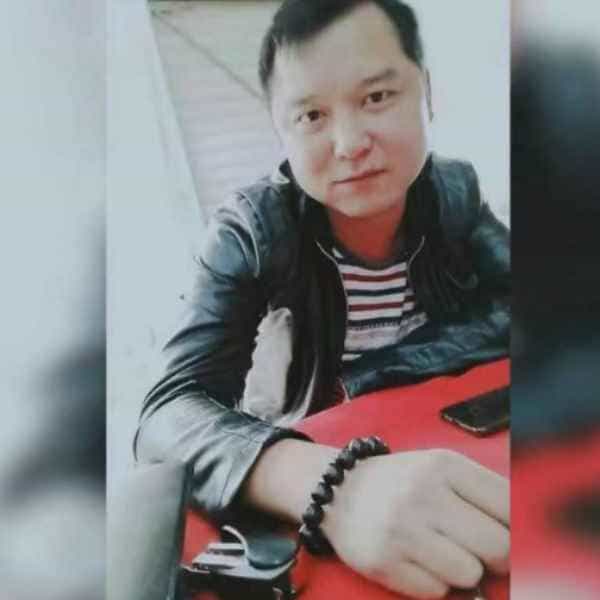 40岁岁湖南单身帅哥 - 眉山吉缘网