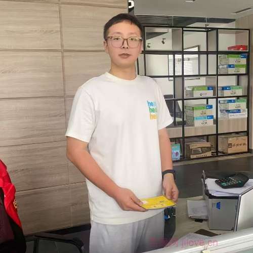 30岁岁江苏单身帅哥 - 眉山吉缘网