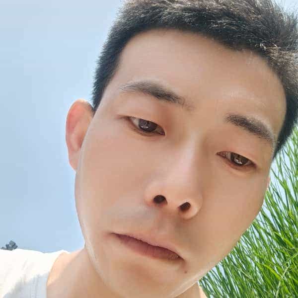 31岁岁陕西单身帅哥 - 眉山吉缘网